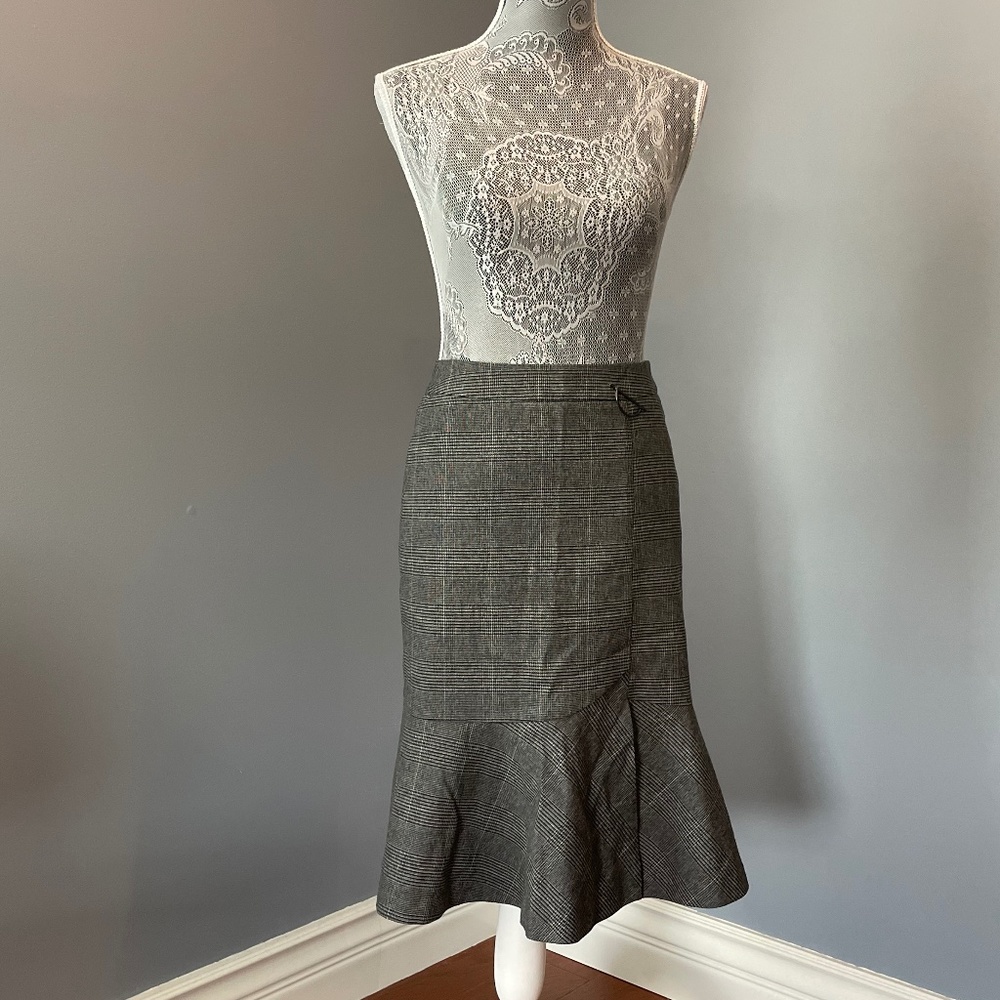 Fit & Flare Midi Business Skirt - Picture 7 of 8